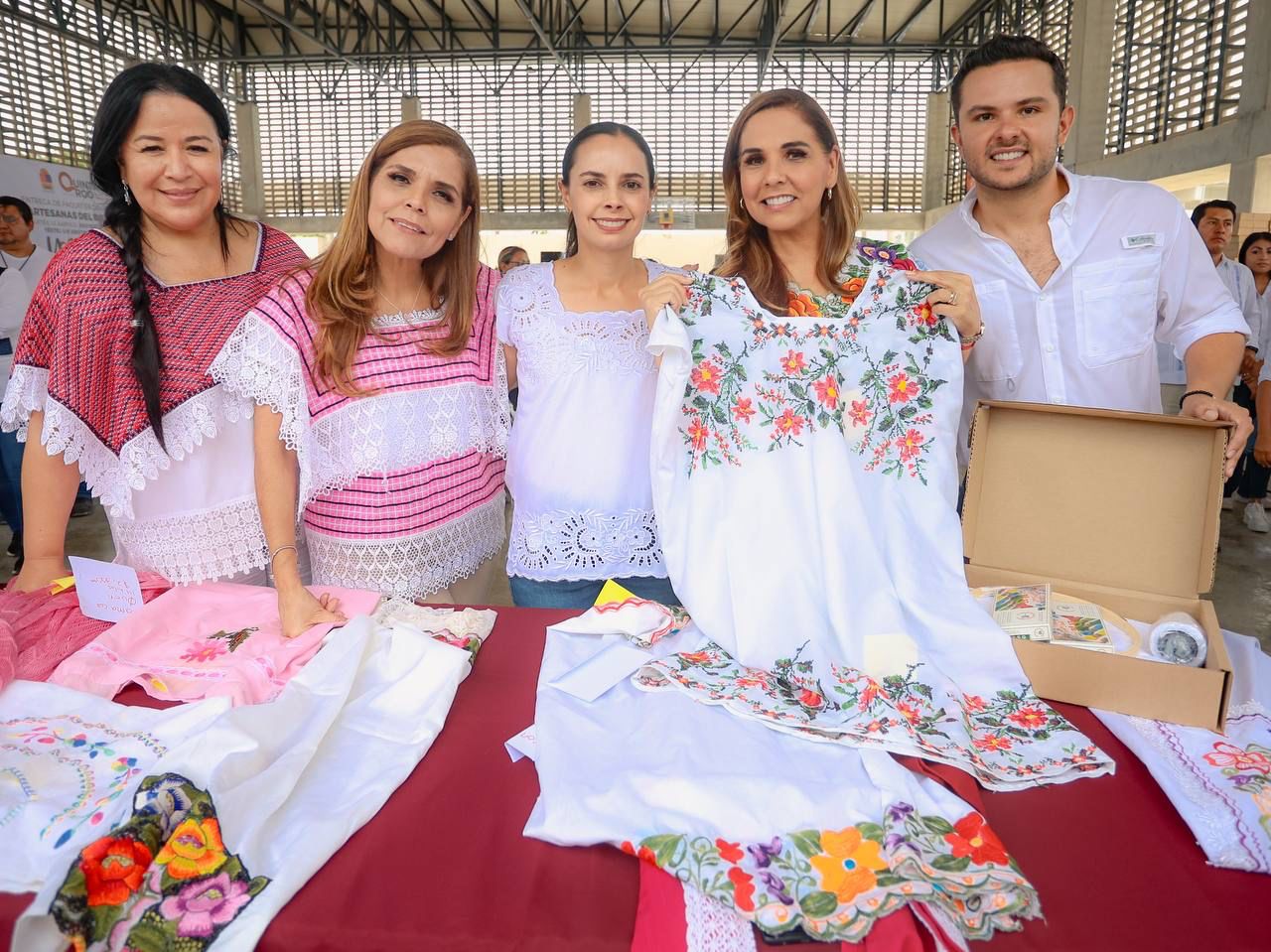 uploads/6/32/01 (486).Jpeg